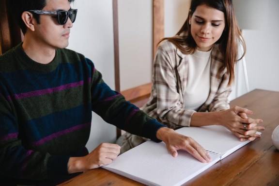 The Impact of Dyslexia-Friendly Fonts on Reading: Does it Really Work?