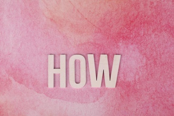 How do adults know if they are dyslexic?
