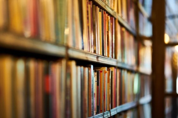 Do people with dyslexia do well in school?