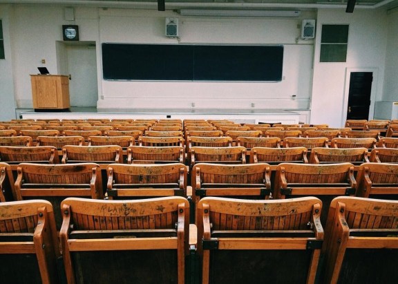 How do teachers test for dyslexia?