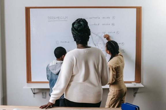 How is dyslexia addressed in the classroom?