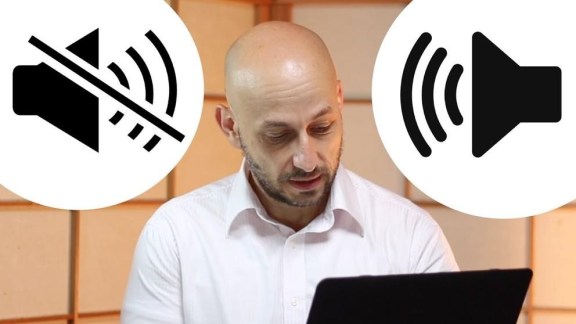 What are advantages and disadvantages of loud reading?