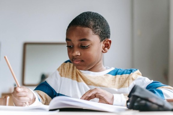 why cant kids recognize letters