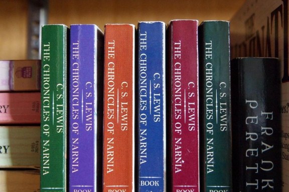 Discover the Benefits of Colored Overlays for Dyslexia